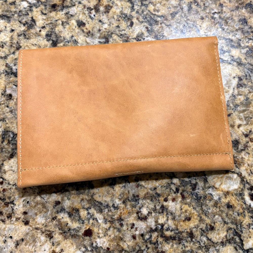 HEARTH & HAND NWT envelope shape fold over leather wallet -congac - Picture 5 of 8